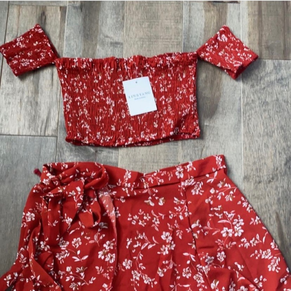 Red floral skirt set